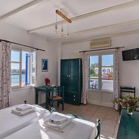 شقة Manolis Alikí